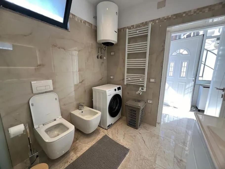 Muradie Apartment Влёра